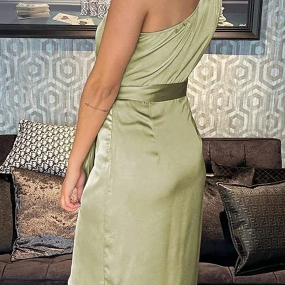 Size LARGE A-Line Midi Dress - Picture 3 of 3